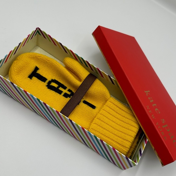 KATE SPADE “TAXI” mittens - Picture 2 of 7